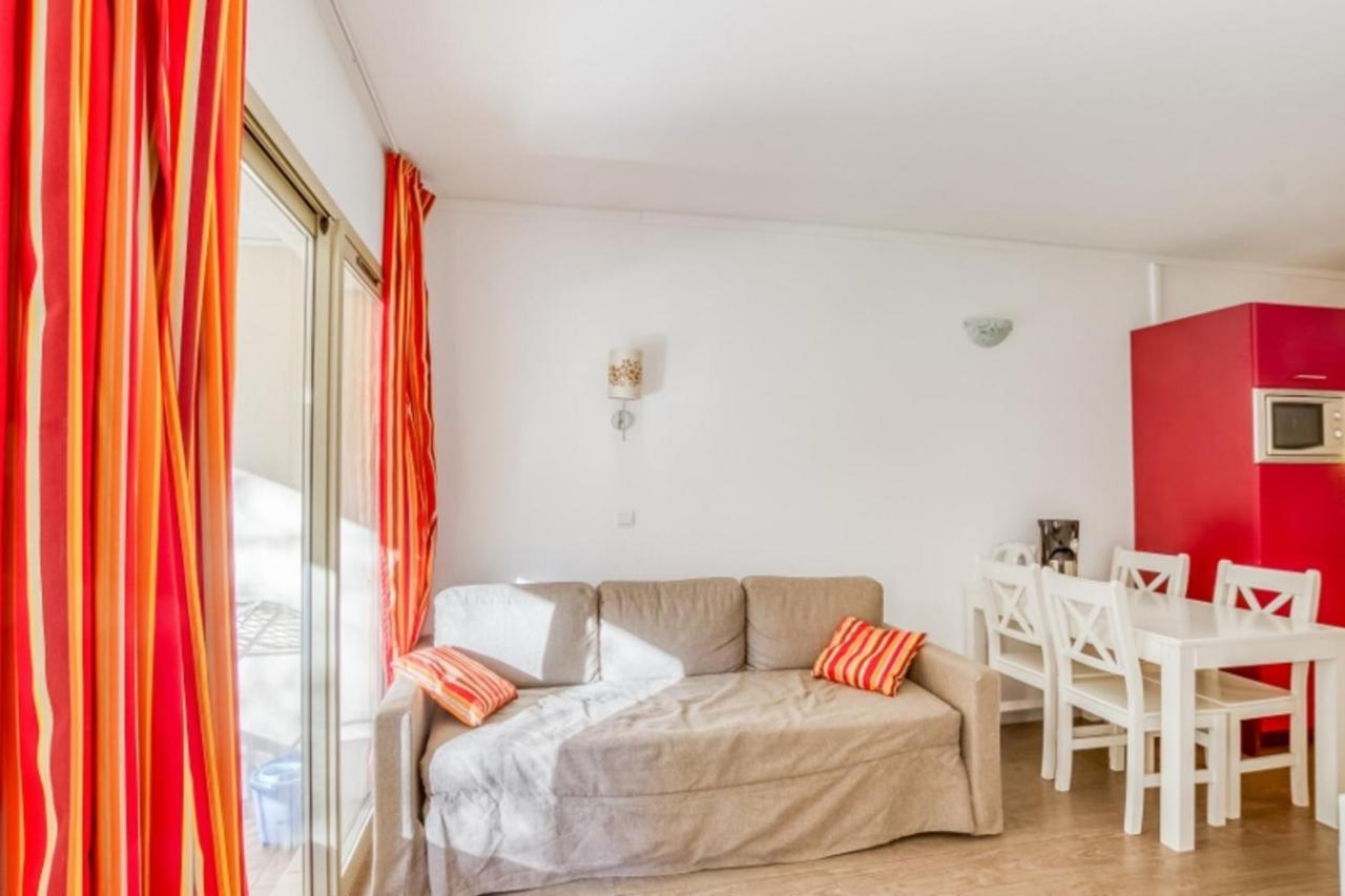 Flat With Swimming Pool Near The Beach Sanary-sur-Mer Exterior photo