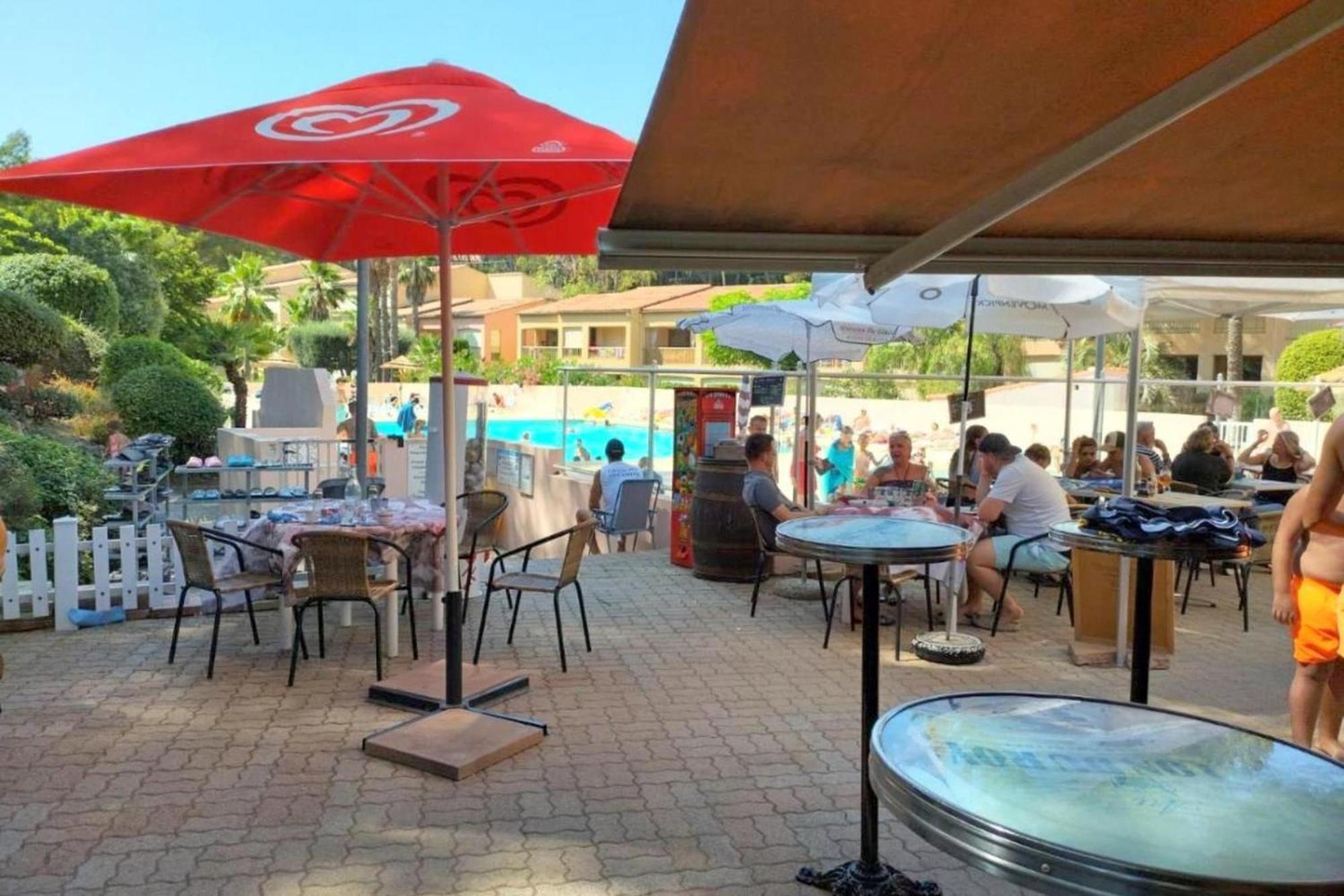 Flat With Swimming Pool Near The Beach Sanary-sur-Mer Exterior photo